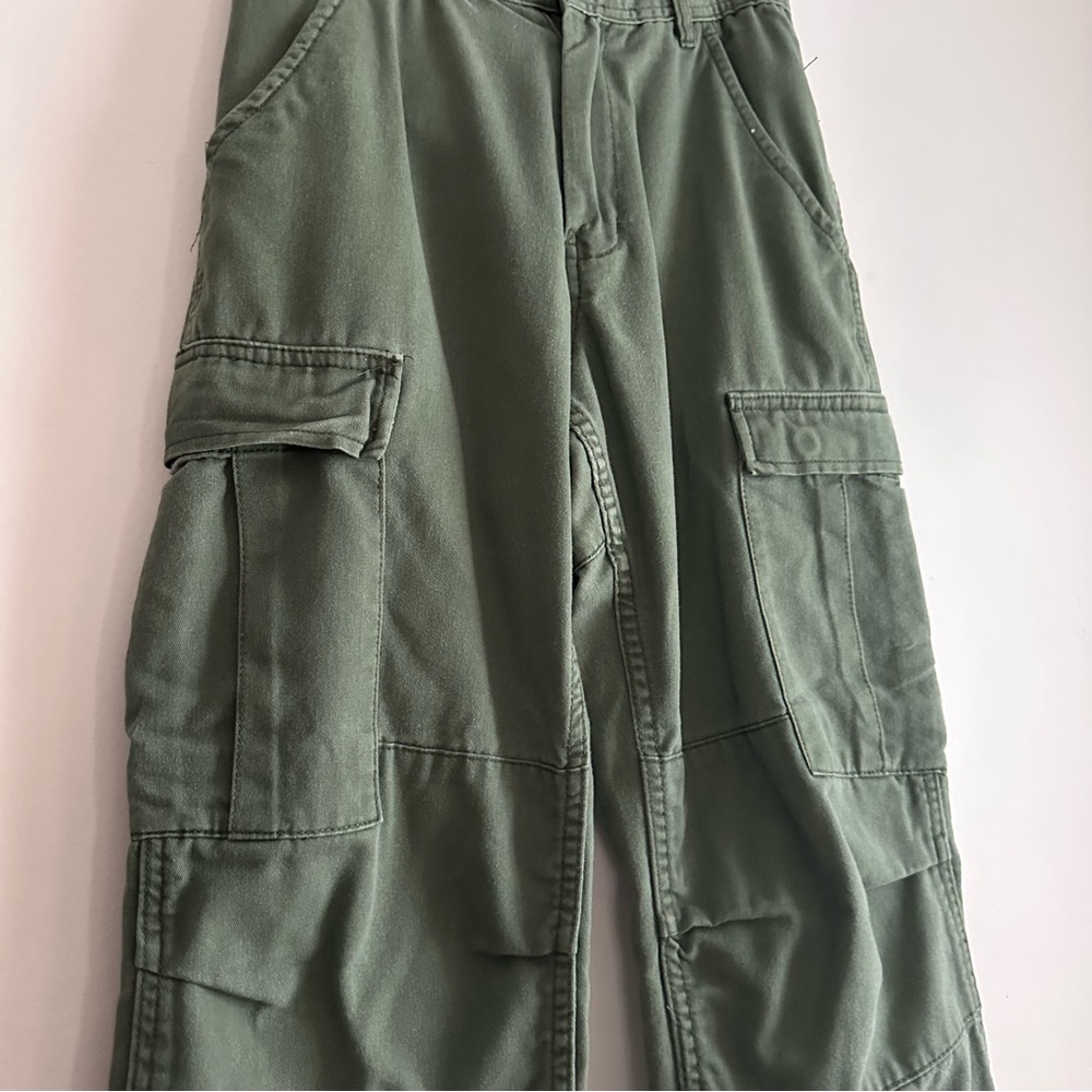 John Galt Green Cargo Straight Leg Pants - Picture 2 of 9